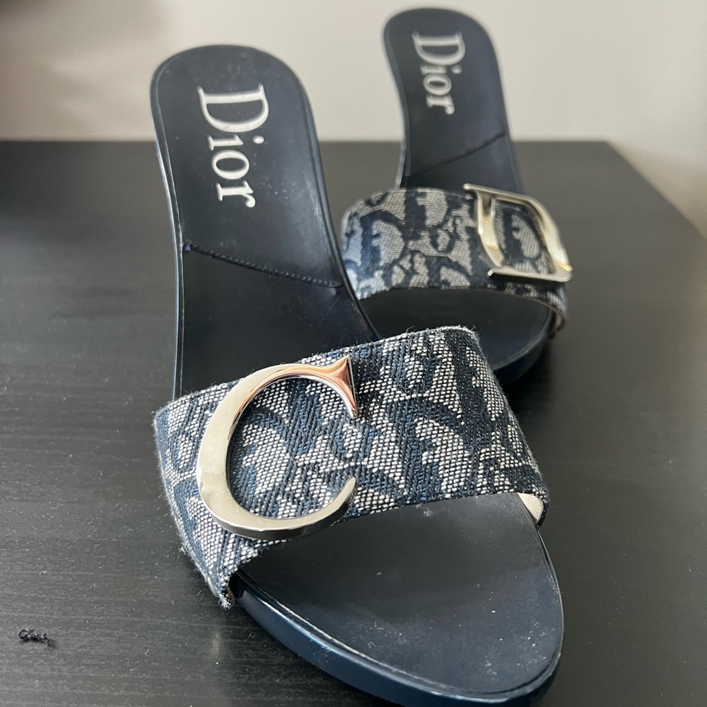 AUTHENTIC DIOR LOGO SANDALS